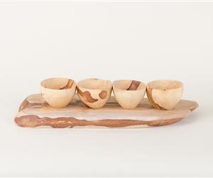 Tábua com 4 Taças redondas