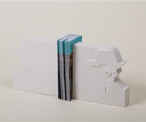 Escultura F. Pessoa -Cerra-Livros